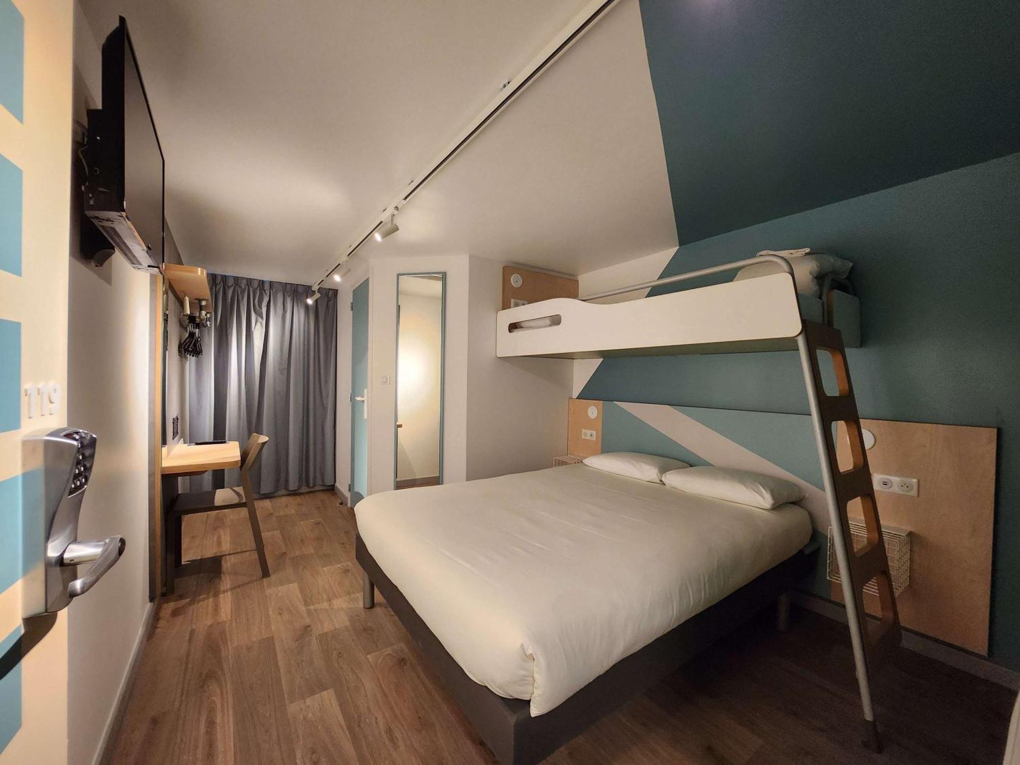 Ibis Budget Chambourcy Saint Germain Экстерьер фото